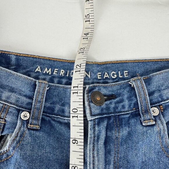 American Eagle Mom Jean Blue Size 4 Hi-Rise Distressed Raw Hem Casual Denim EUC - Picture 7 of 12